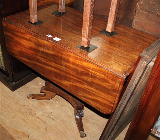 Regency mahogany pembroke breakfast table(-)
